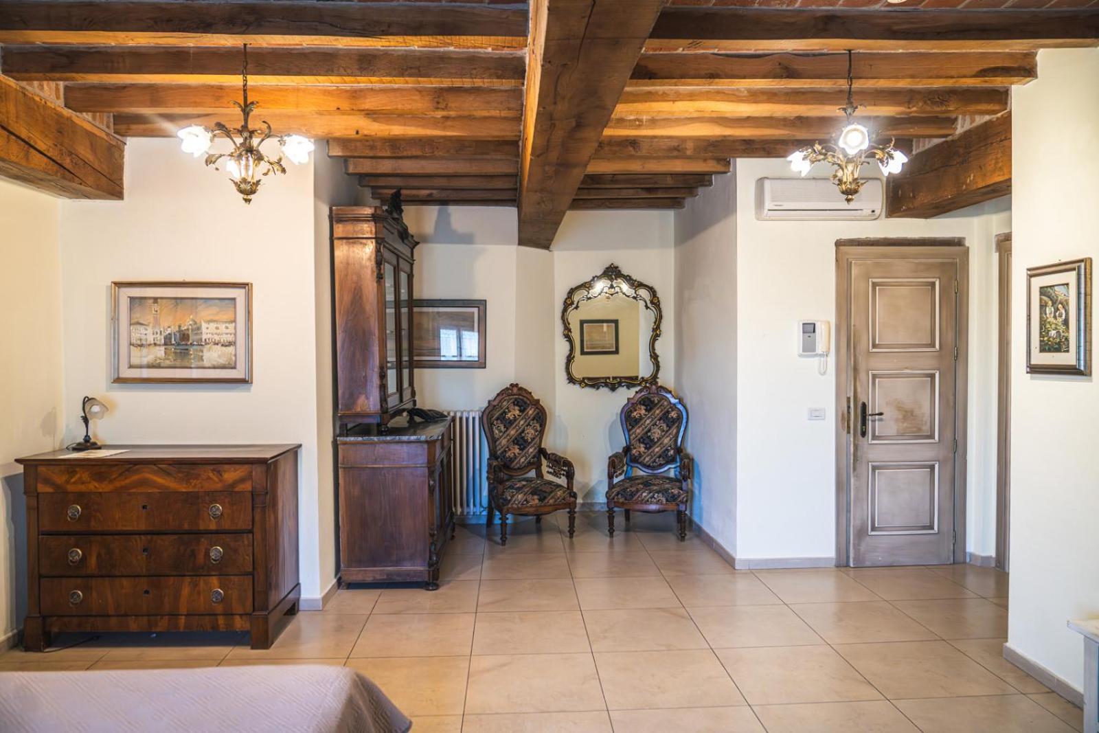 Hotel La Tavola Rotonda Cortemaggiore المظهر الخارجي الصورة