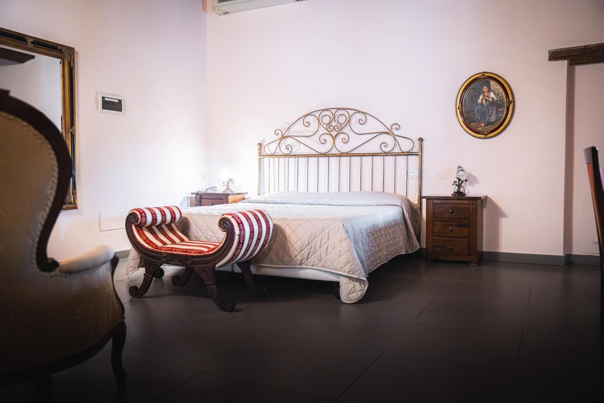 Hotel La Tavola Rotonda Cortemaggiore المظهر الخارجي الصورة