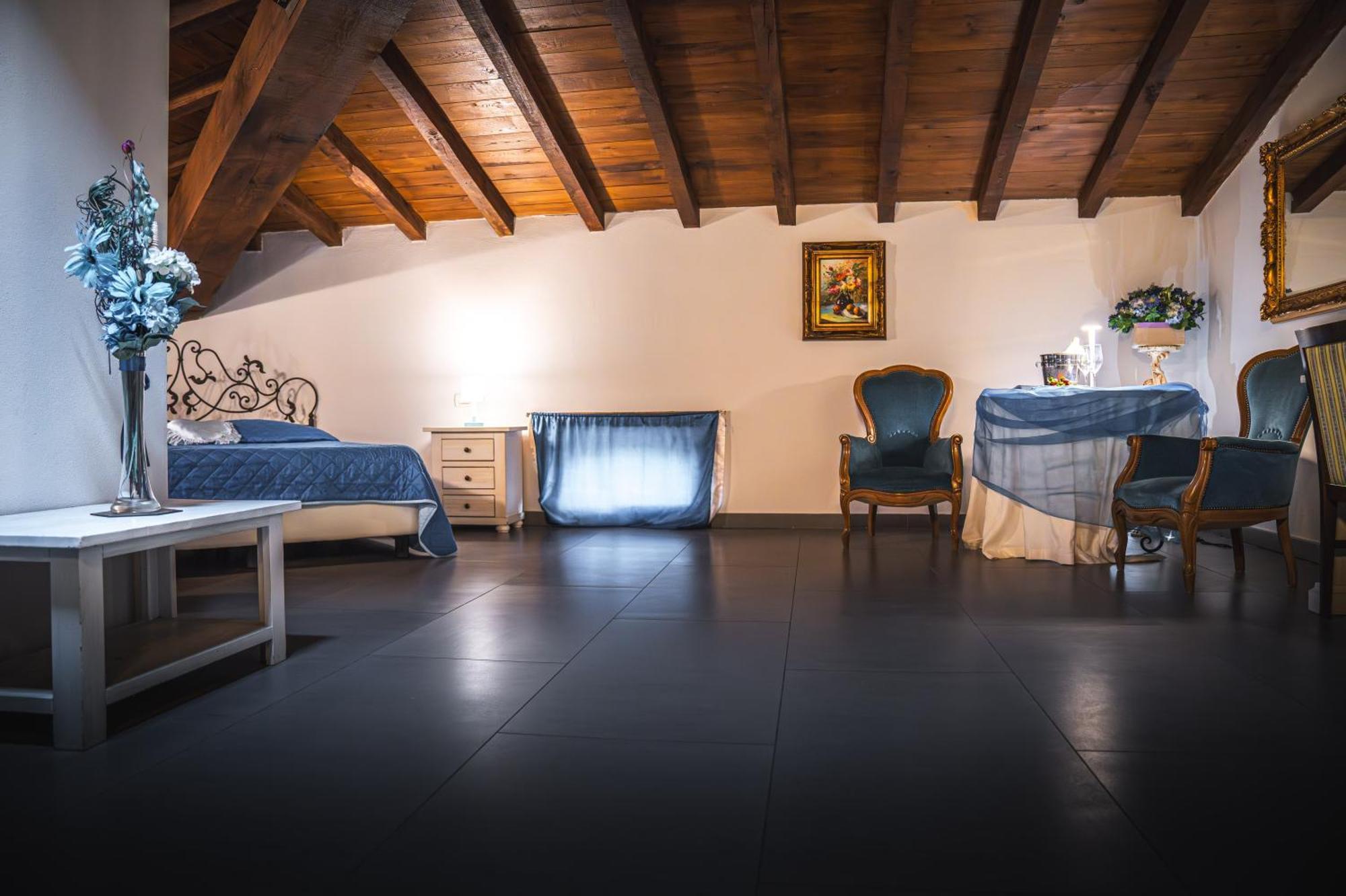 Hotel La Tavola Rotonda Cortemaggiore الغرفة الصورة
