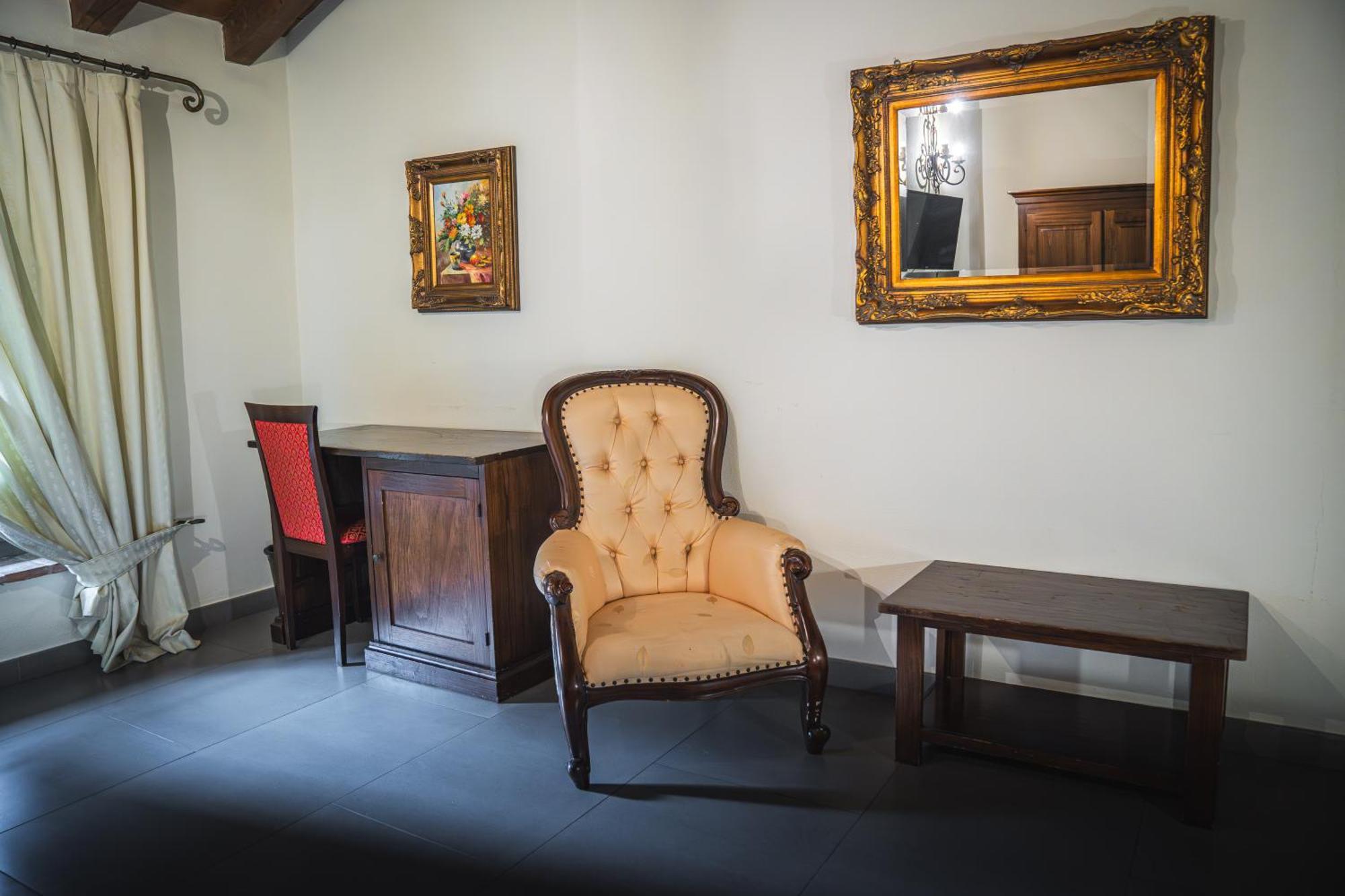 Hotel La Tavola Rotonda Cortemaggiore الغرفة الصورة